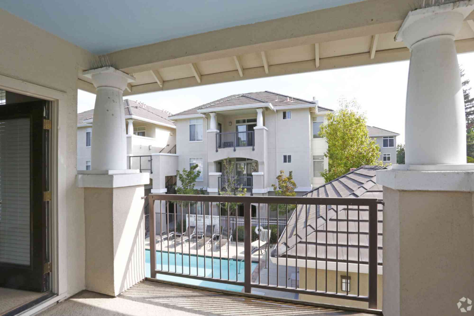 Gemello Village Apartments Mountain View