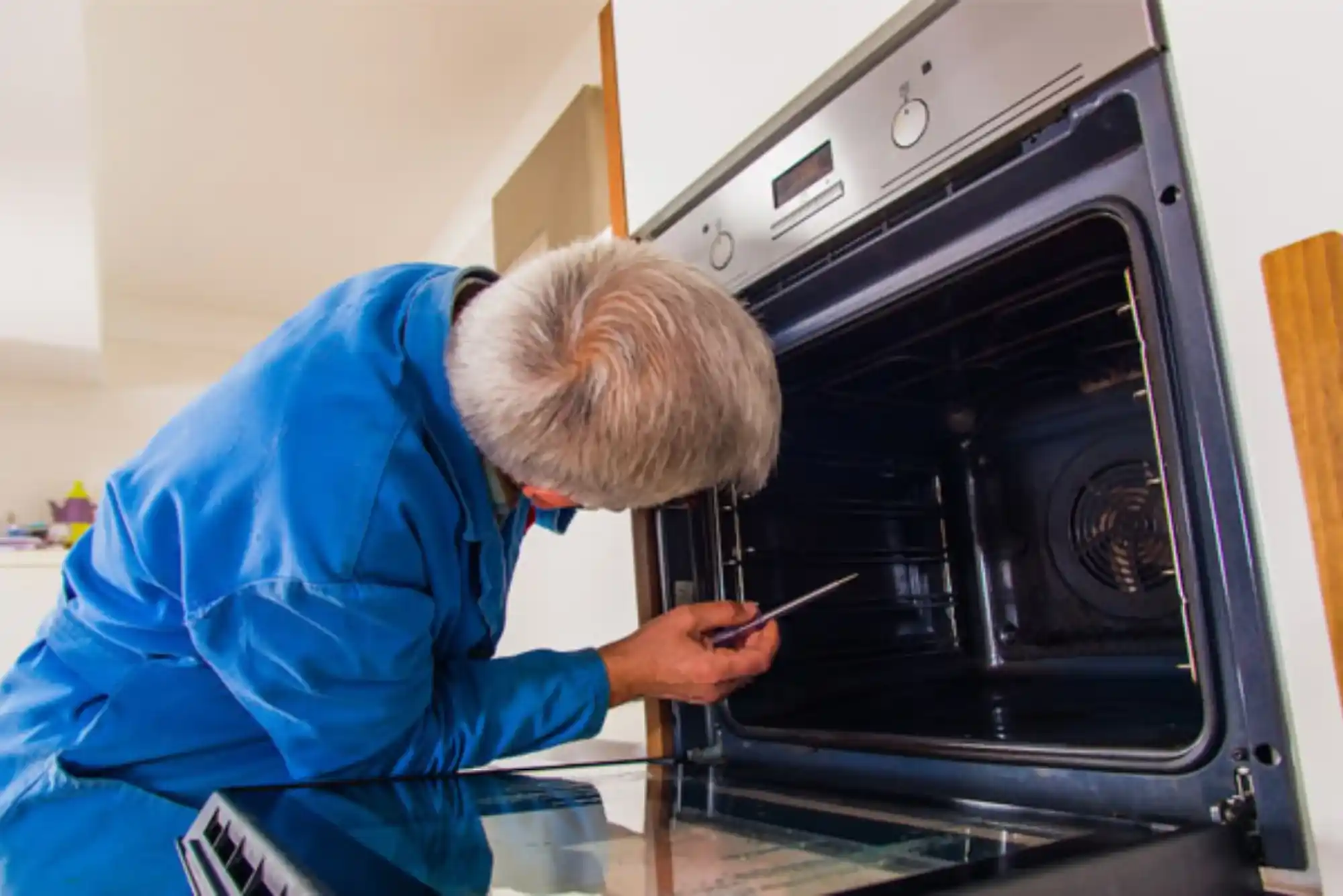 Fully Equipped Oven Repair Service with Original Spare Parts