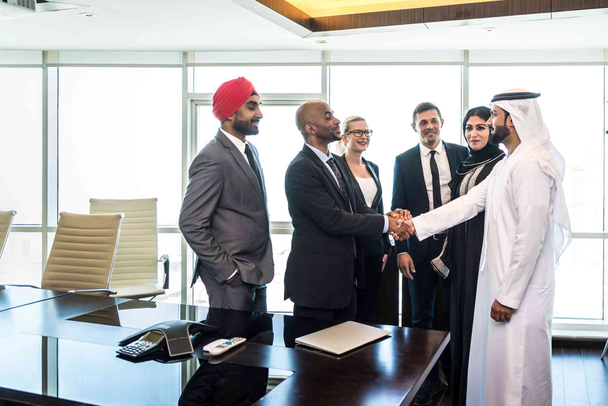 Do Lawyers in Dubai help with drafting and reviewing real estate contracts?